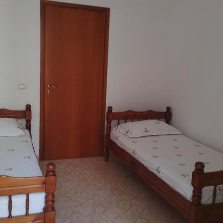 Home Vlore Luaran gambar