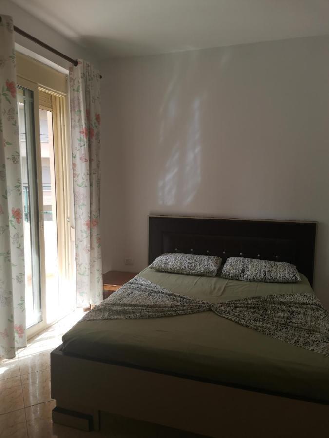 Home Vlore Luaran gambar